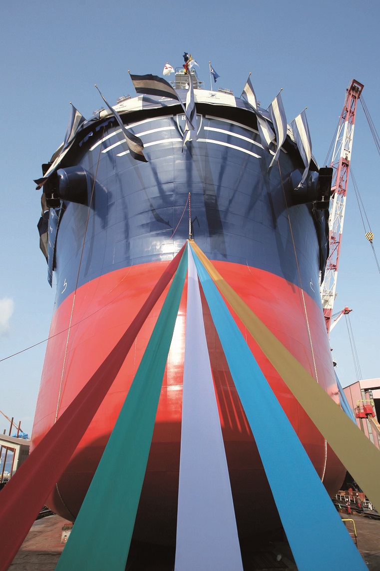 2015年4月21日、5万トン級バルカーの進水式をライブ中継～常石造船　広島県福山市　常石工場　第一船台