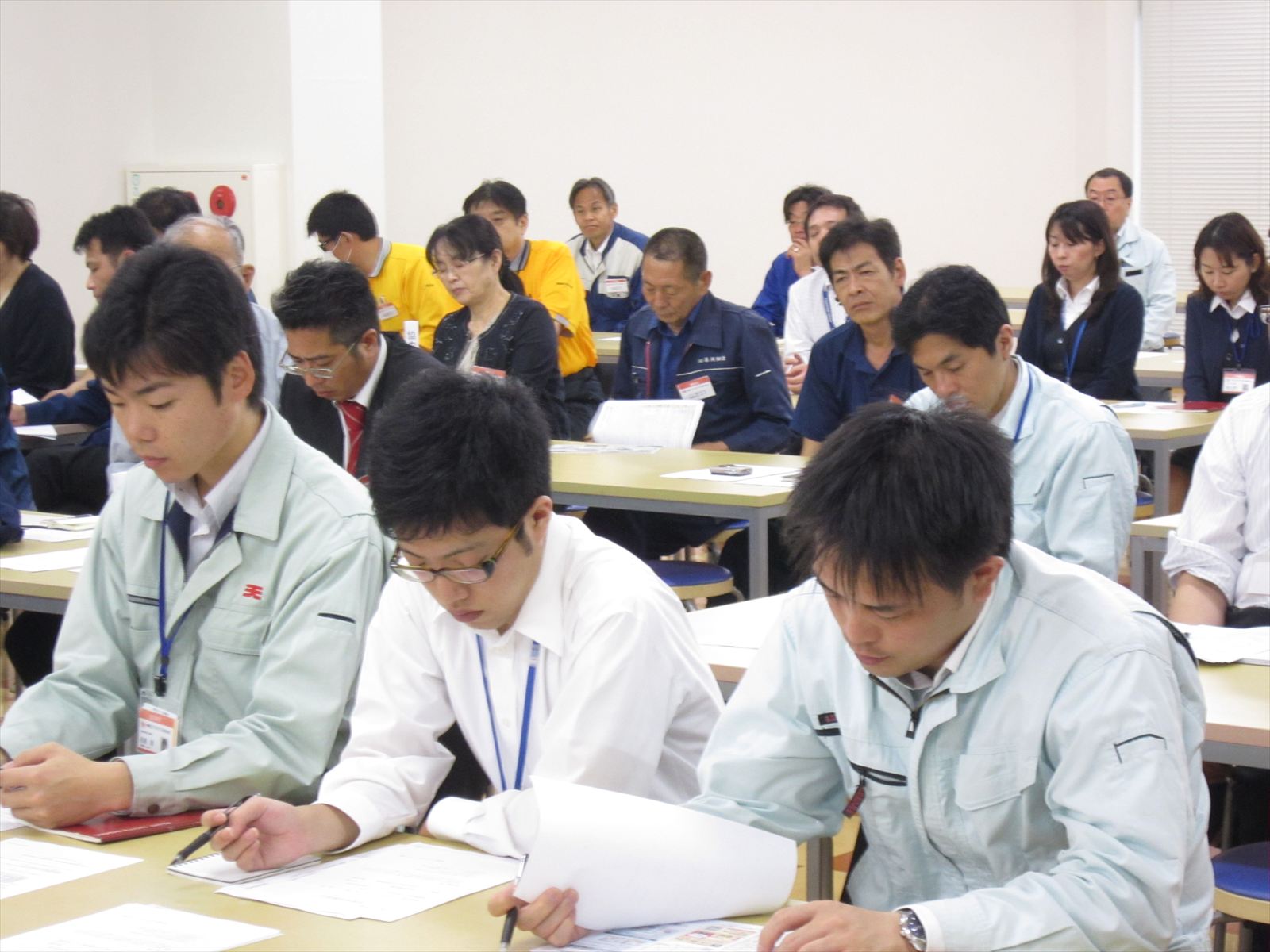 神原汽船福山物流センターで交通安全講習会を開催~神原ロジスティクス